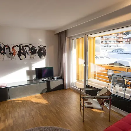 Haus Cristal דירה *